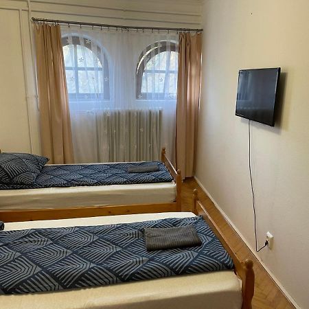 Szimpla Apartman Appartement Miskolc Buitenkant foto