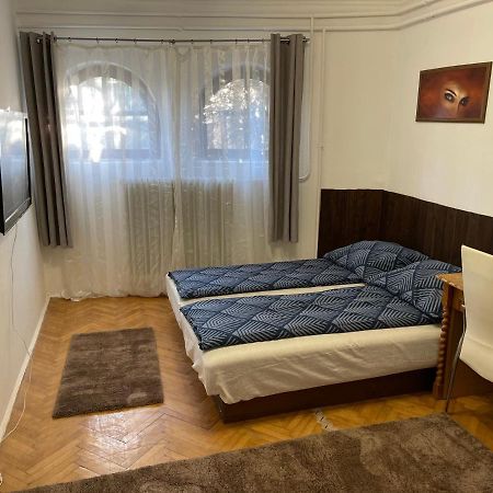 Szimpla Apartman Appartement Miskolc Buitenkant foto