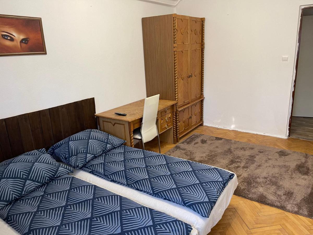 Szimpla Apartman Appartement Miskolc Buitenkant foto