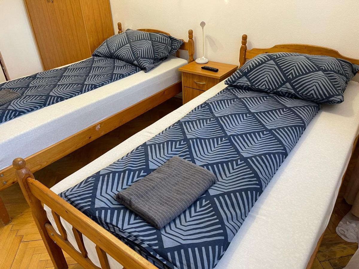 Szimpla Apartman Appartement Miskolc Buitenkant foto