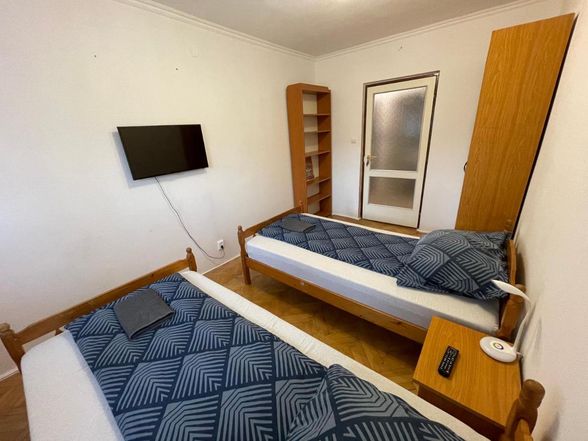 Szimpla Apartman Appartement Miskolc Buitenkant foto